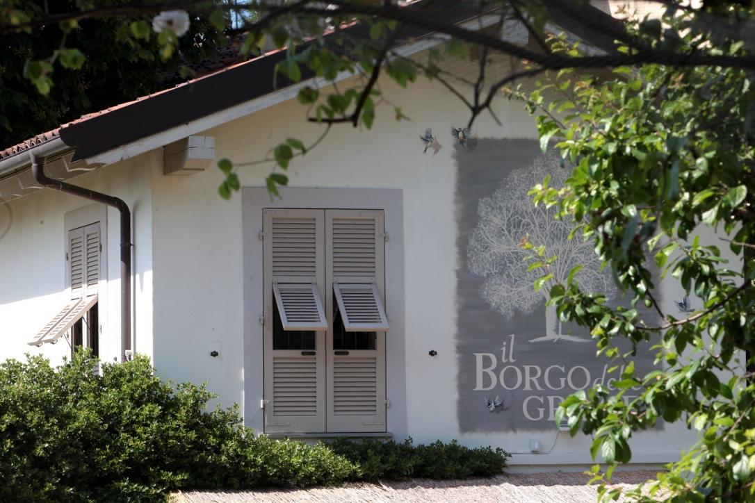 Il Borgo Delle Grazie Villa โอวาดา ภายนอก รูปภาพ